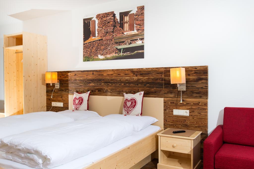 Hotel Gasthof Weiherbad Villabassa Esterno foto